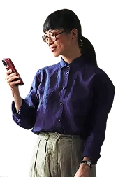 Person using The Lowdown app